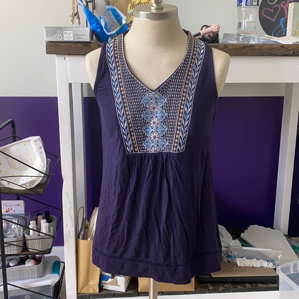 Knox Rose Embroidered Sleeveless Top